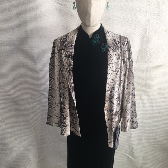 VTG 90s green velvet asian-style gown - Picture 7 of 7